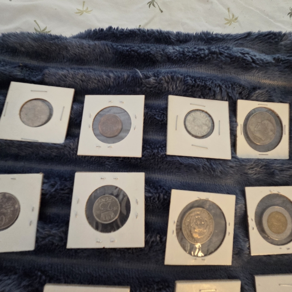 Assorted World Coin Collection Many Errors And Proofs 48 Coins - Picture 16 of 16